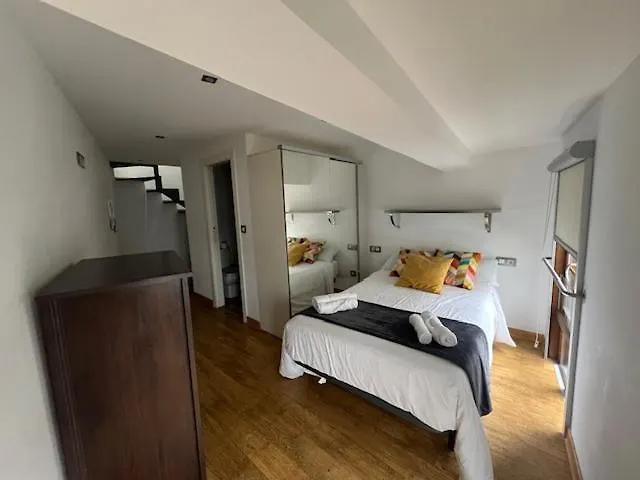 Alojamiento Tinajas * A Coruña